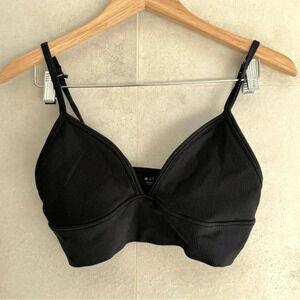 Athleta Women’s Black Ribbed Athletic Sports Bra Medium